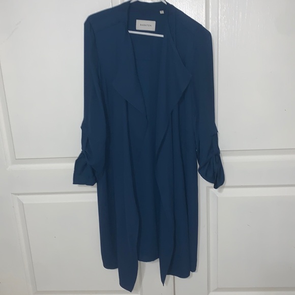 Babaton - Picture 1 of 3